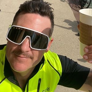 Meet your Posher, Zach